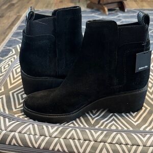 Dolce Vita Black Ankle Booties